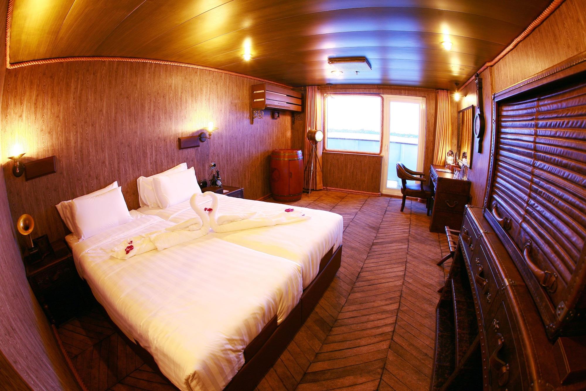Vintage Luxury Yacht Hotel Yangon Exterior photo