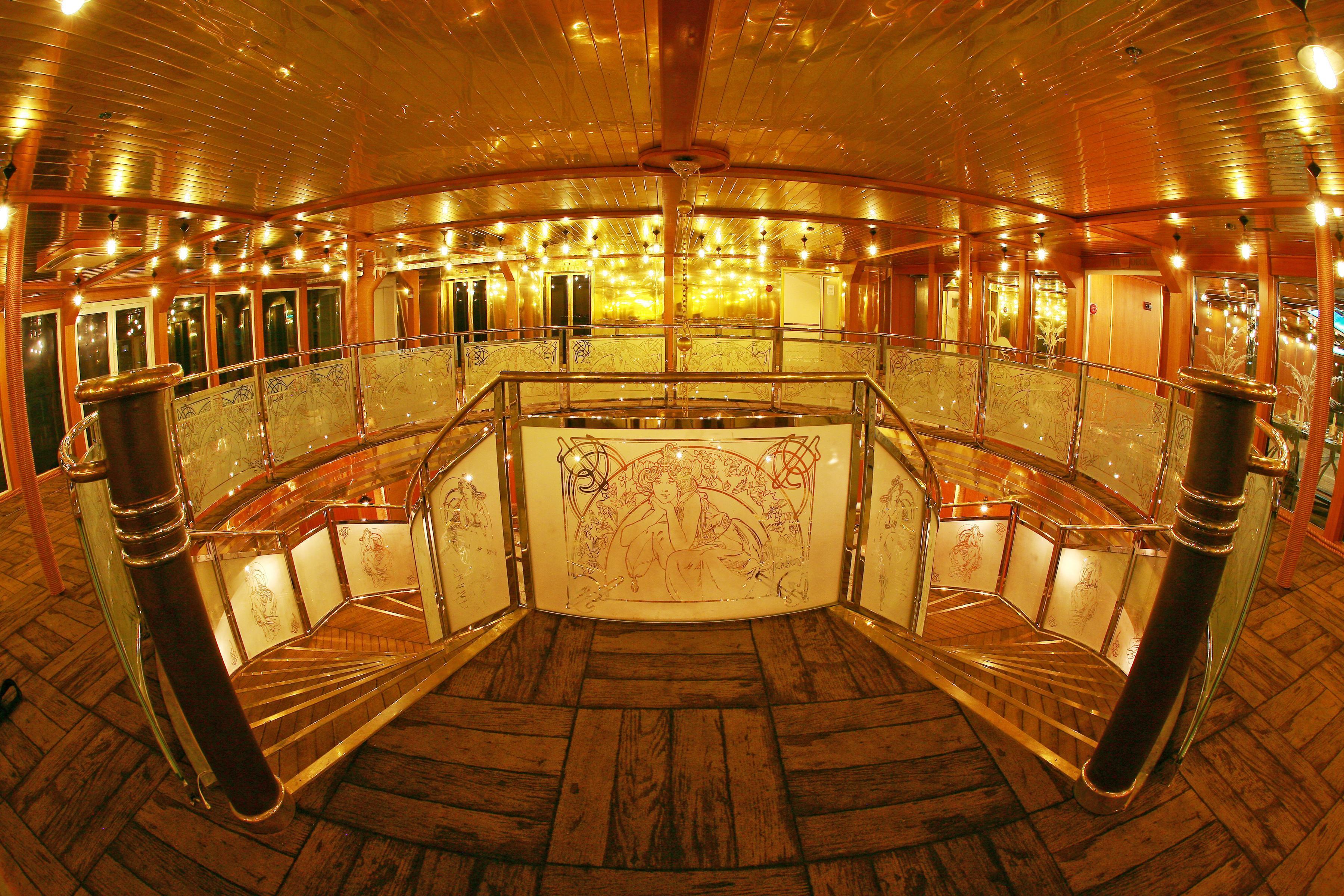 Vintage Luxury Yacht Hotel Yangon Exterior photo